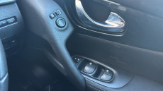 Nissan Qashqai 1.3 DiG-T Acenta Premium 5dr Petrol Hatchback